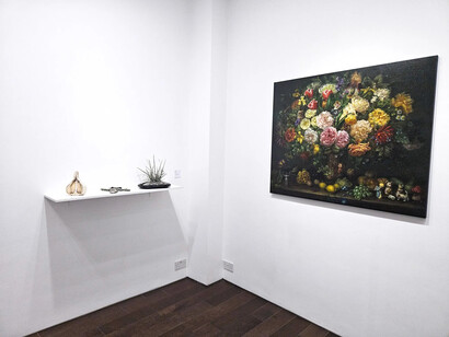 Angela Lizon and Russell Webb, Wonderland, exhibition view. Courtesy of James Freeman Gallery