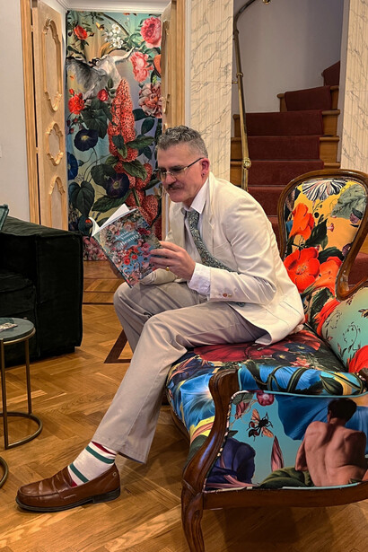 Austin Young’s work unfolds inside Casa Galleria in Italy, where art and daily life quietly intersect