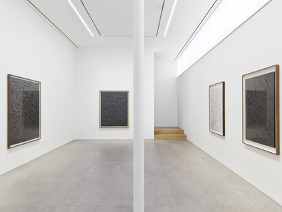 Choi Byung-so, Untitled, exhibition view. Courtesy of Perrotin