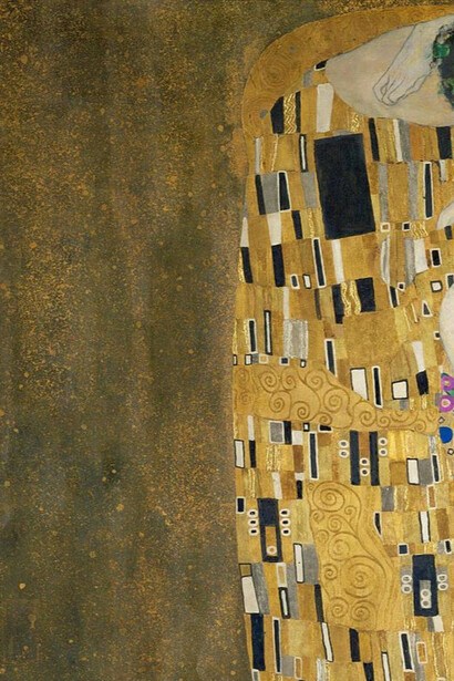 Sur son tableau Le Baiser peint en 1908, Klimt montre un manteau d’or enveloppant les amants comme un sanctuaire : formes géométriques et éclats précieux transforment l’amour en un langage sacré, presque mystique