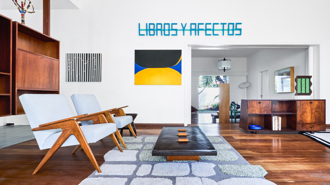 Vários artistas, Qualquer forma é uma forma, vista expositiva. Cortesia da Galeria Simões de Assis