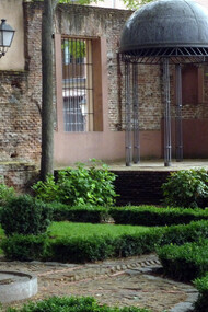 Madrid. Jardín del Príncipe de Anglona. Fuente central y templete