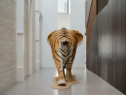 Various artists, The hooligans, exhibition view. Courtesy of White Rabbit Gallery