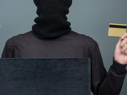 A single glance is all it takes: be vigilant about who sees your private information