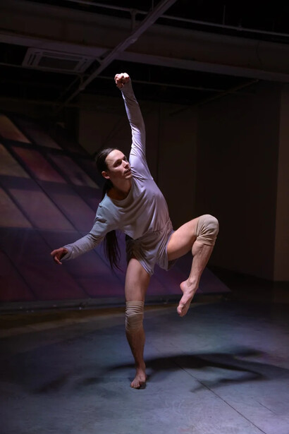 Heron. Winter performance series 2026, exhibition view. Courtesy of Carvalho 