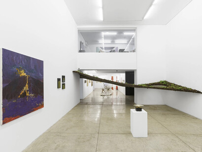 Diversos artistas, Telúricos, vista da exposição. Cortesia da Galeria Nara Roesler