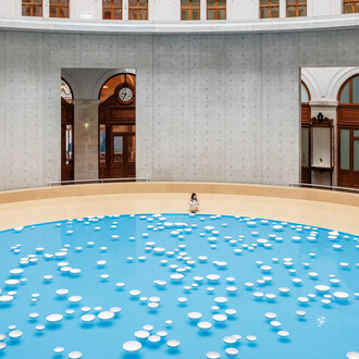 Céleste Boursier-Mougenot, vue d'exposition. Avec l'aimable autorisation de la Collection Pinault