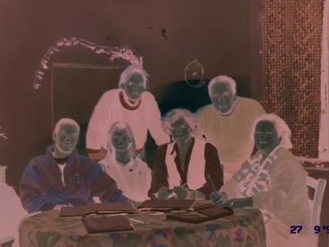 Castello di Gropparello, provincia di Piacenza. Negativo del quinto scatto, dove il flash ha finalmente deciso di funzionare, la foto risultò perfetta. Foto di Walter Maria Calarco