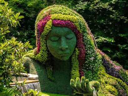 This living sculpture reminds us that true sustainability begins with reverence for the Earth itself
