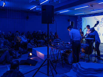 Verschiedene künstler, This is how the light remembers, ausstellungsansicht. Mit freundlicher genehmigung des Migros Museums