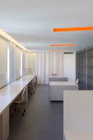 Oficina de ingeniería organizada para trabajar en equipo. Foto: David Cardelús