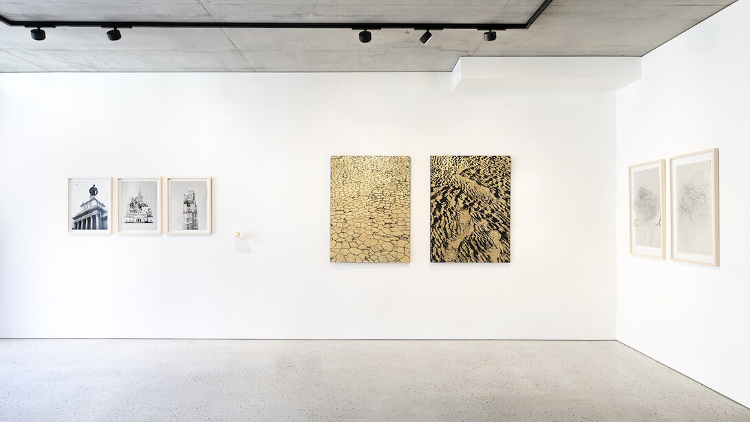 Krassimir Terziev, Base and superstructure, exhibition view. Courtesy of Sarieva/Gallery 