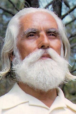 Omraam Mikhaël Aïvanhov, discepolo del maestro Peter Deunov