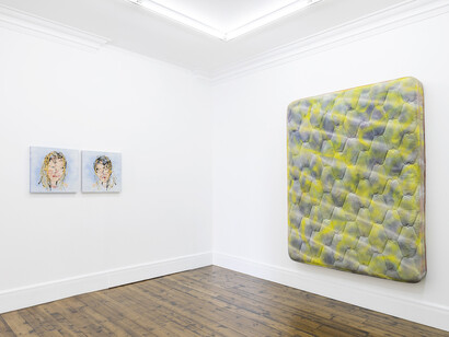 Kaari Upson, House to body shift, exhibition view. Courtesy of Sprüth Magers