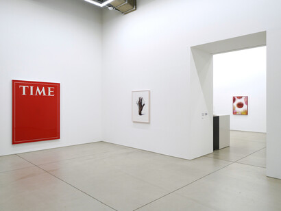 Mungo Thomson, Background materials, exhibition view. Courtesy of MAKI Gallery 