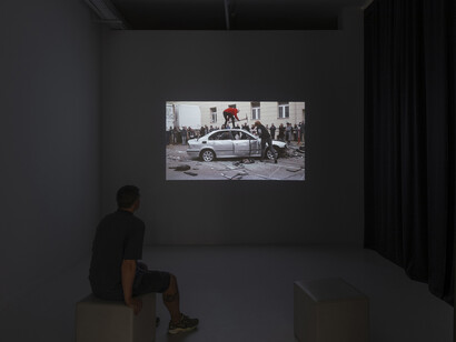 Regina José Galindo, Glass ceiling, exhibition view. Courtesy of ADN Galeria. Photo by Roberto Ruiz