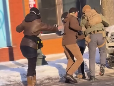 Tal situación ha dado lugar a que no pocos observadores y periodistas hablen del retorno de un fantasma. Un fantasma que se ha extendido como una sombra a lo largo y ancho de ese inmenso territorio: el "agente naranja". Análisis del asesinato de Alex Pretti en Minneapolis, EE.UU.