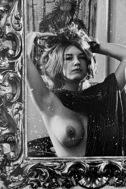 Julian Wasser, Eve Babitz (detail), 1965. Courtesy of Craig Krull Gallery