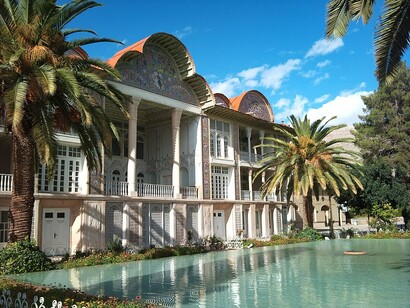 Jardín persa histórico, reconocido por su belleza y es parte de la lista de los nueve jardines persas declarados Patrimonio de la Humanidad por la UNESCO. "Bāgh de Eram", Shiraz, Fars, Irán
