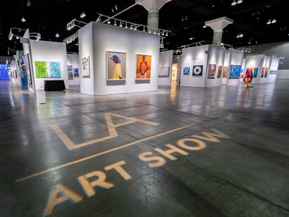 LA Art Show, past edition, event view. Courtesy of LA Art Show