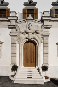 Palazzetto Zuccari, Roma, il portone con la bocca mostruosa di marmo