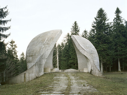 Spomenik #7 (Grmeč), Jan Kempenaers,2007, Archival Inkjet on Paper