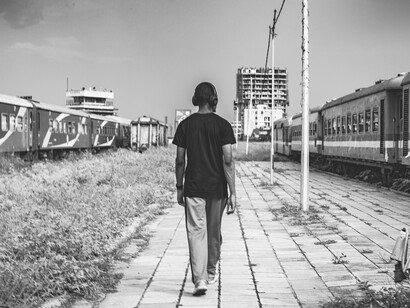 Life in motion: a moment of quiet amid Kinshasa’s restless rhythm