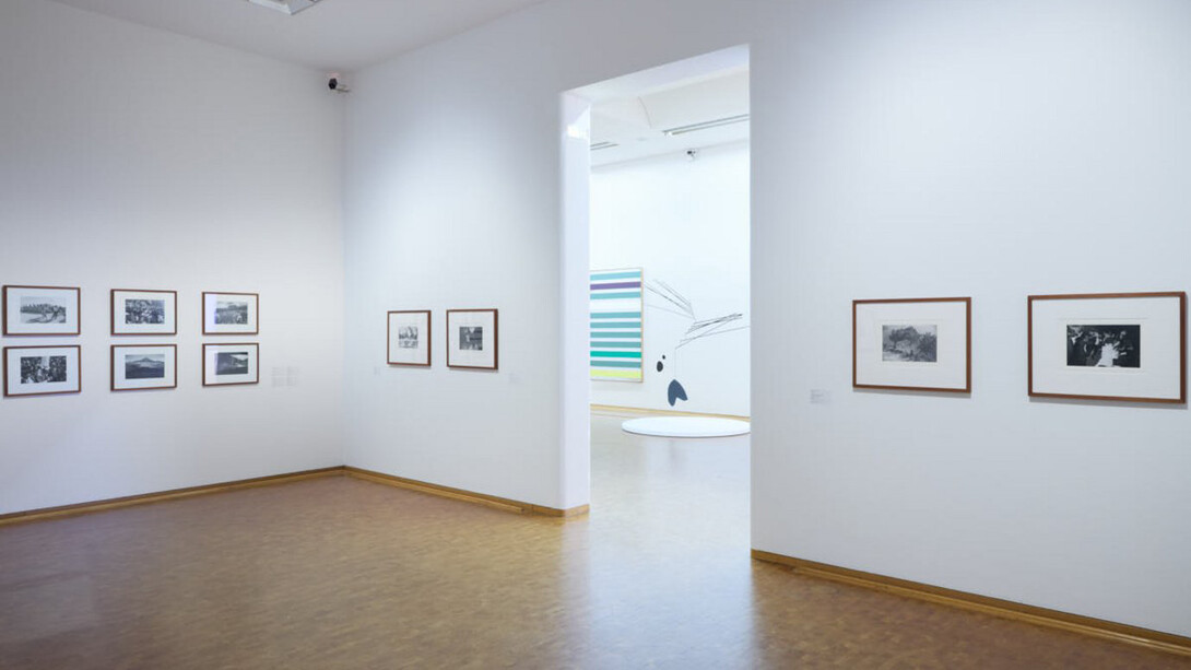 Various artists, Street photography, exhibition view. Courtesy of Museum Ludwig