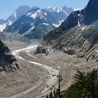 Jürgen Merz, Glaciers out of balance. Courtesy of Naturhistorisches Museum Wien