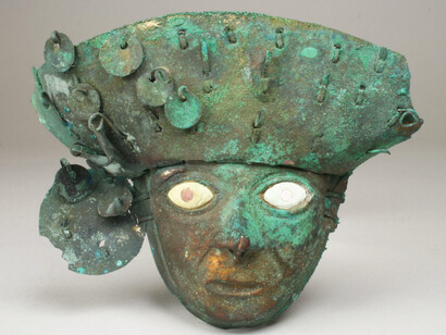 Cada obra dramática sigue tres criterios fundamentales: la presentación, el nudo y el desenlace. Moche (Loma Negra); Ornament; Metal-Ornaments, 390-450, Metropolitan Museum of Art, Nueva York, EE.UU.