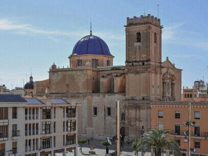 En 1968, la iglesia fue declarada parte de un conjunto histórico artístico,​por lo que es Bien de Interés Cultural con categoría de Conjunto histórico. Basílica menor de Santa María, Elche, Alicante, España