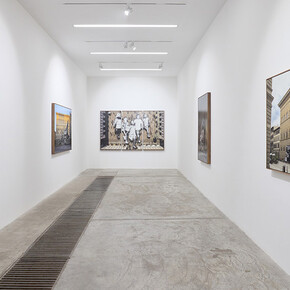 JR, 万花筒 (Kaleidoscope), exhibition view. Courtesy of Galleria Continua 