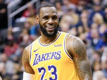 In command of the court, LeBron James continues to redefine longevity and leadership for the Lakers