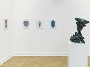 Jaana Caspary, Skulptur, ausstellungsansicht. Mit freundlicher genehmigung der Galerie Friese. Foto von Eric Tschernow