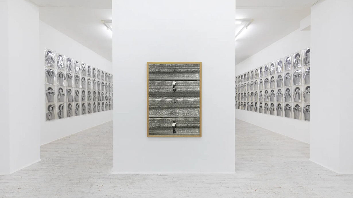 Klaus Rinke, Prototype – Photographs from the seventies, exhibition view. Courtesy of Thomas Brambilla