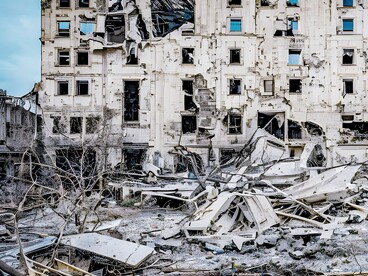 Queste crisi non sono isolate, ma si inseriscono in una crescente competizione strategica tra grandi potenze come Stati Uniti, Cina e Russia. Foto di Jade Koroliuk