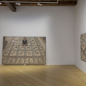 Vedute dell'installazione, Omar Mismar, Milano, 2025. Foto di Stefano Maniero. Per gentile concessione dell'artista e Secci