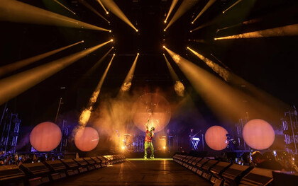 La historia reciente de Venezuela ha marcado a toda una generación que debió emigrar, llevando consigo su identidad, su lenguaje y su música como refugio emocional. Mayo de 2024, Reflexa Tour, México