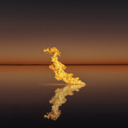 Murray Fredericks, Blaze #24, 2023. © Murray Fredericks, Courtesy of
Hamiltons Gallery