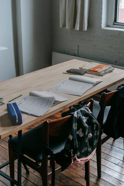 La lectura fragmentada propia de las pantallas debilita la comprensión profunda y la capacidad de pensamiento crítico