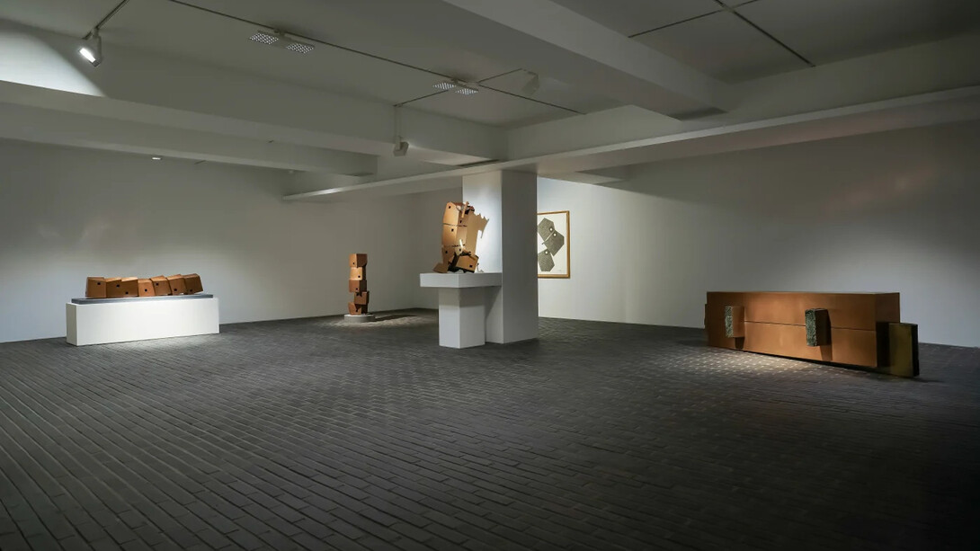 Um Tai-Jung, World worlds, exhibition view. Courtesy of Arario Gallery