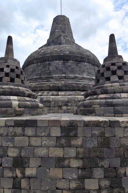 People who want to experience the temple should be allowed to