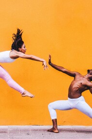 Artistas, músicos, deportistas o bailarines mejoran sus habilidades practicando, entrenado, esforzándose