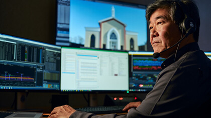 Religiöse Inhalte im Internet sind seit 2022 nur mit offizieller Lizenz erlaubt. Bibel-Apps verschwinden aus den Stores, Online-Gottesdienste benötigen Genehmigungen. Selbst WeChat-Gruppen werden überwacht