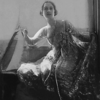 Lady Duff Gordon, una rinomata stilista britannica del tardo XIX e inizio XX secolo, conosciuta professionalmente come "Lucile"