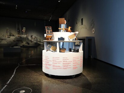 Various artists, Solids in revolution, exhibition view. Courtesy of Neue Galerie Graz