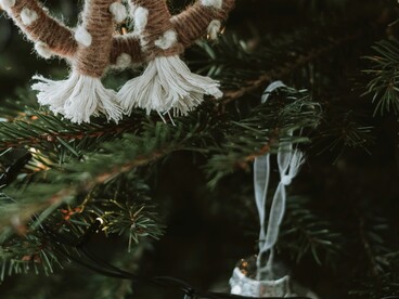 Il tempo che passa ricorda il valore delle relazioni autentiche e della gratitudine