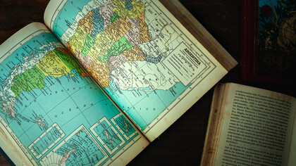 Argentina vuelve a situarse en una encrucijada histórica, debatiéndose entre la promesa de modernización y el riesgo de repetir antiguos pactos de dependencia