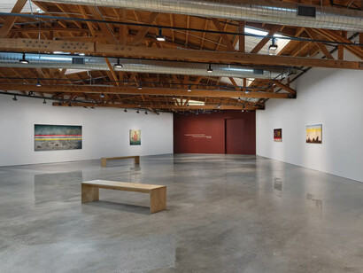 Anj Smith, The sequin-strewn night, exhibition view. Courtesy of Hauser & Wirth Gallery