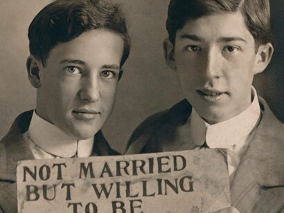 Fototessera, senza data, 35 × 27 mm, provenienza: USA, courtesy of the Nini-Treadwell Inc. © 2025 “Loving II" by 5 Continents Editions